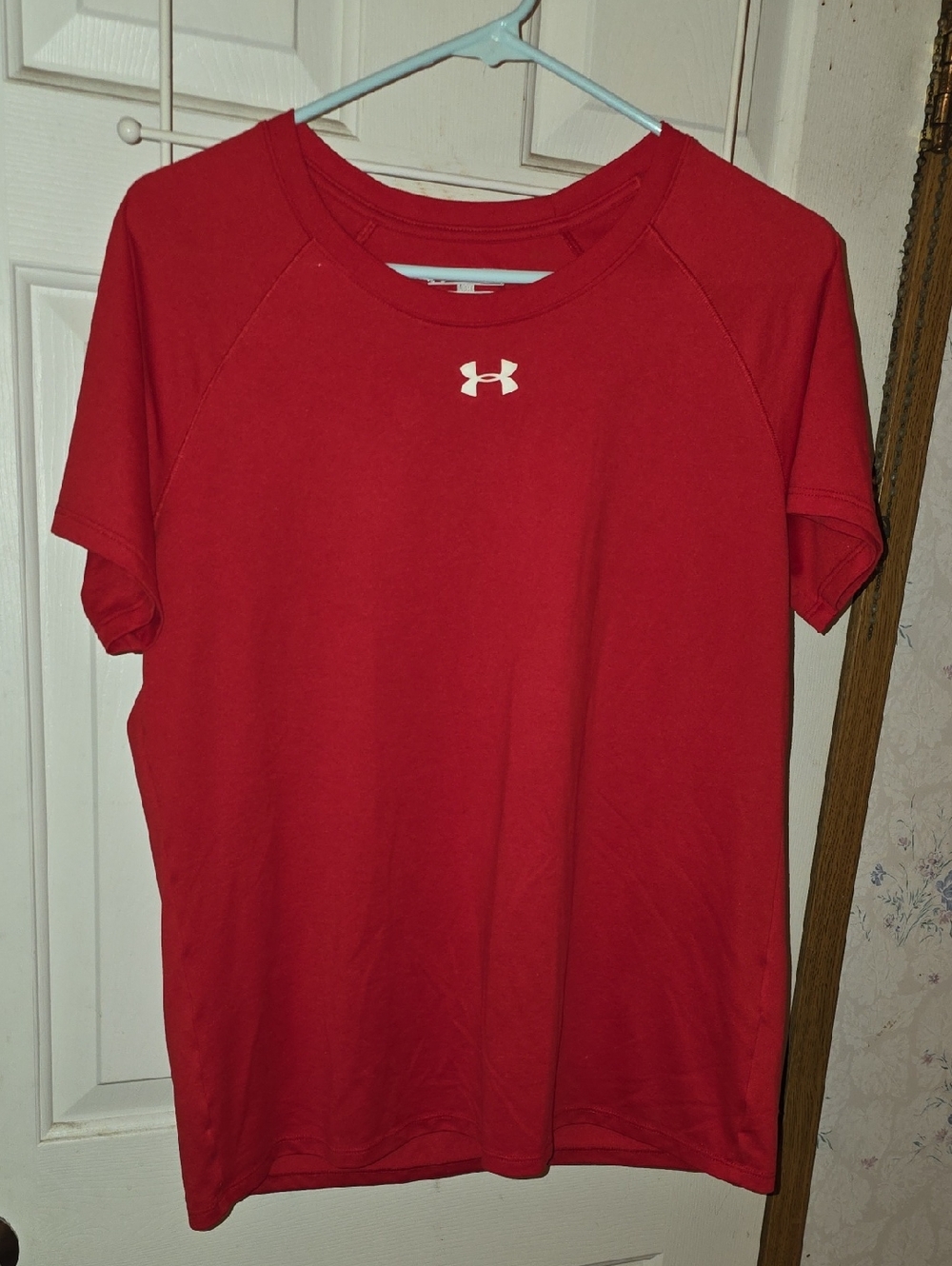 Under Armour Red Athletic Crew Neck Tee